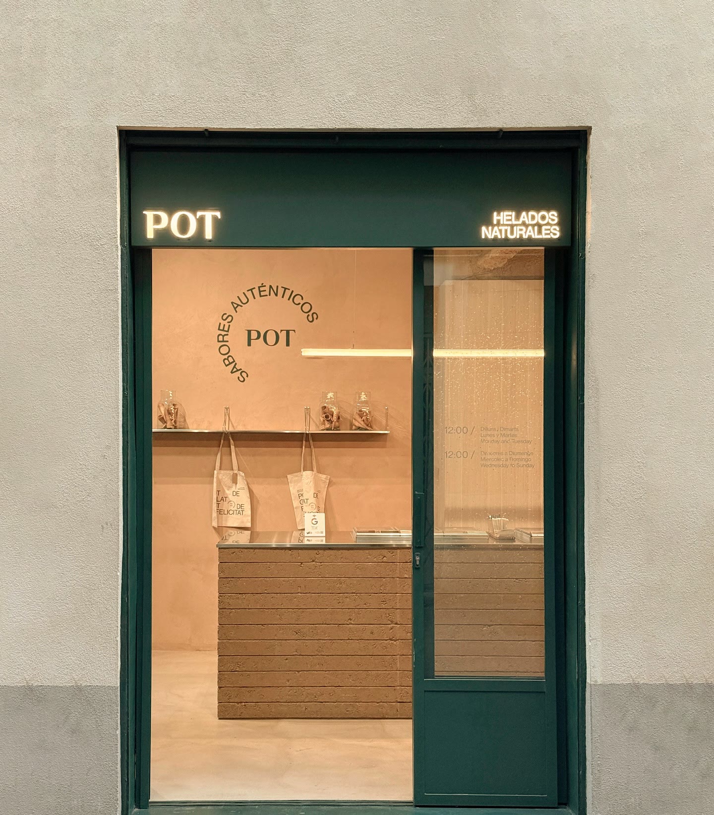 POT Barcelona, obra